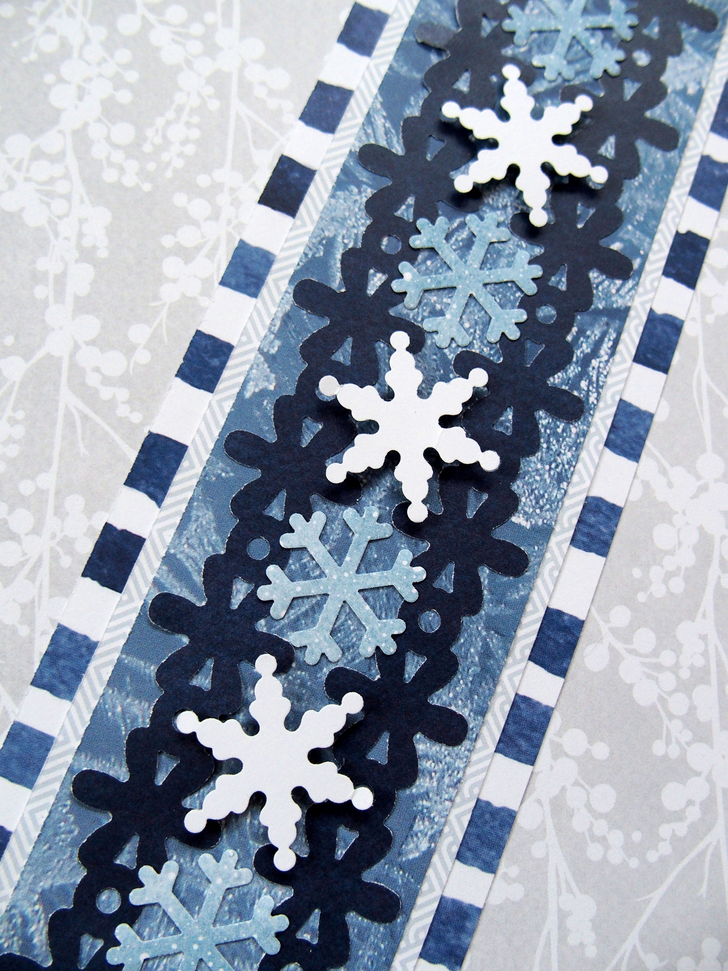 Wintery-Glacier-Snowflake-Border-Creative-Memories