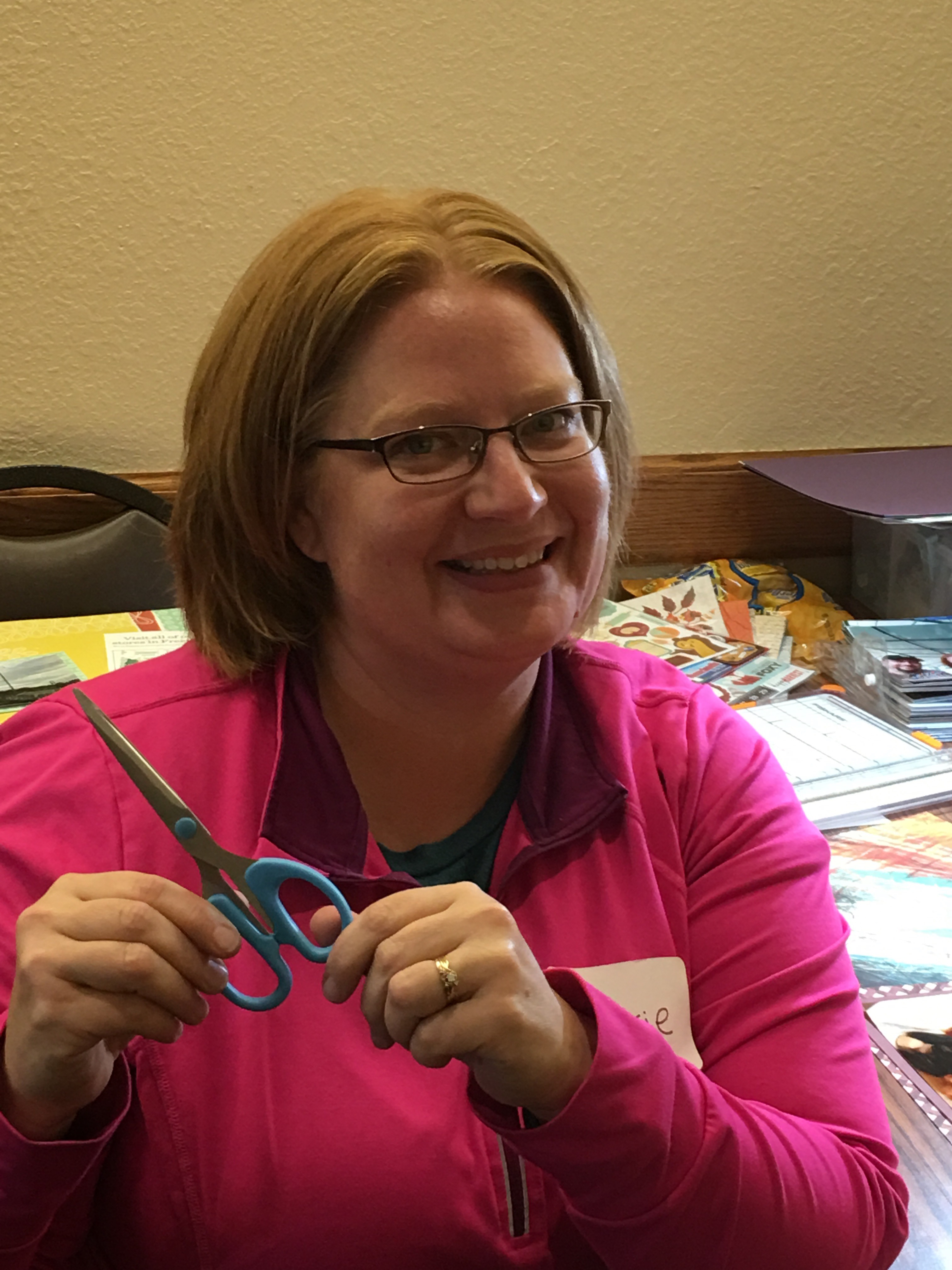 10-Must-Haves-for-a-Crop-Scissors-Creative-Memories