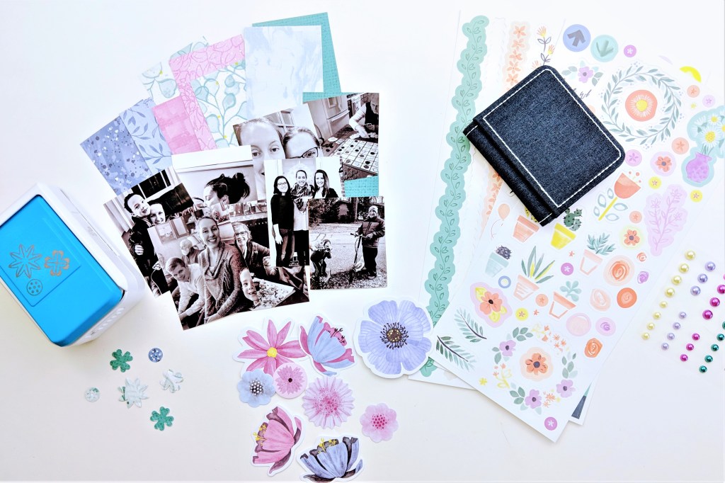 Make a Mini Scrapbook Photo Album Using Full Bloom